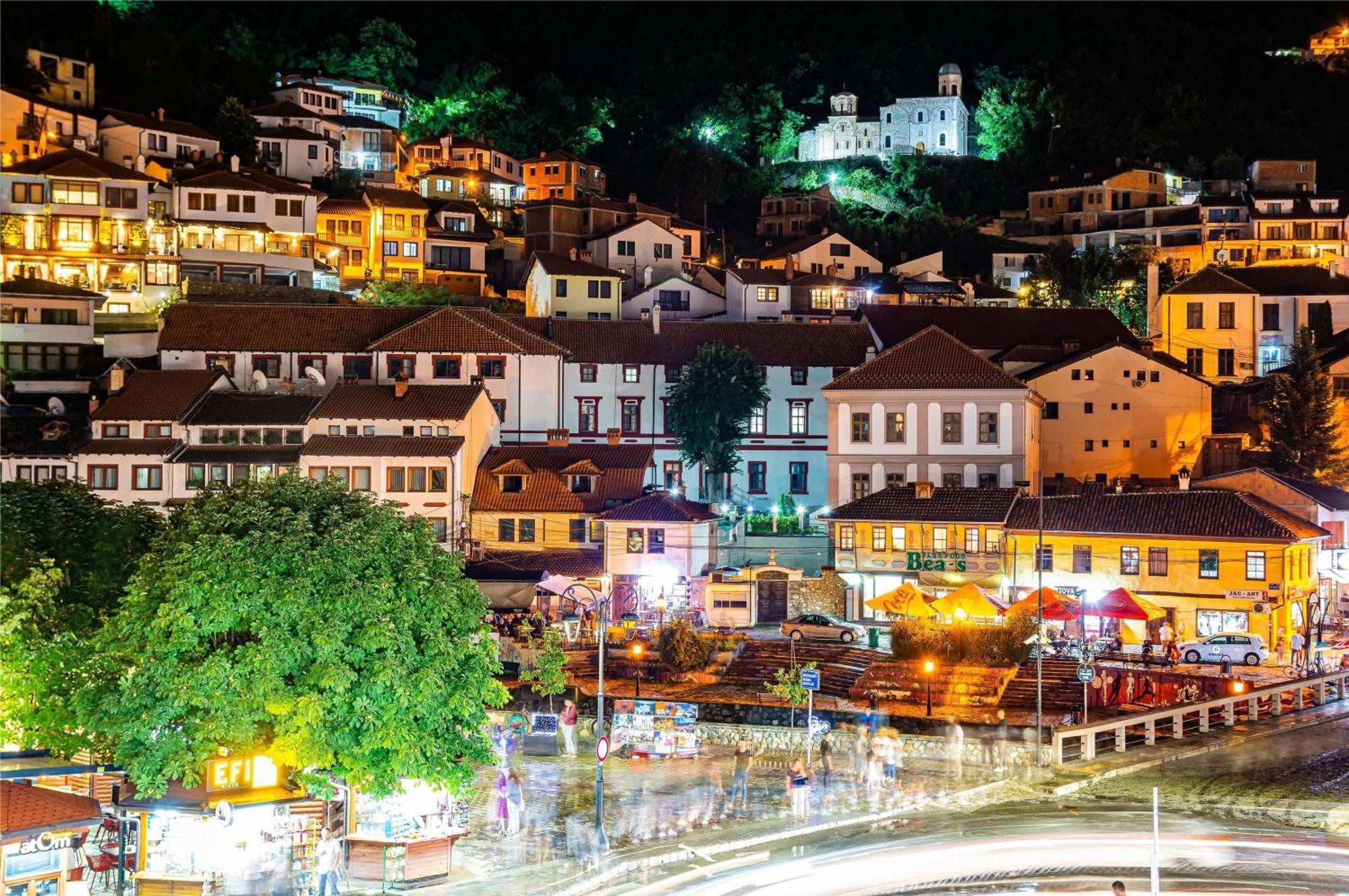 Sky Hotel Prizren Exterior foto