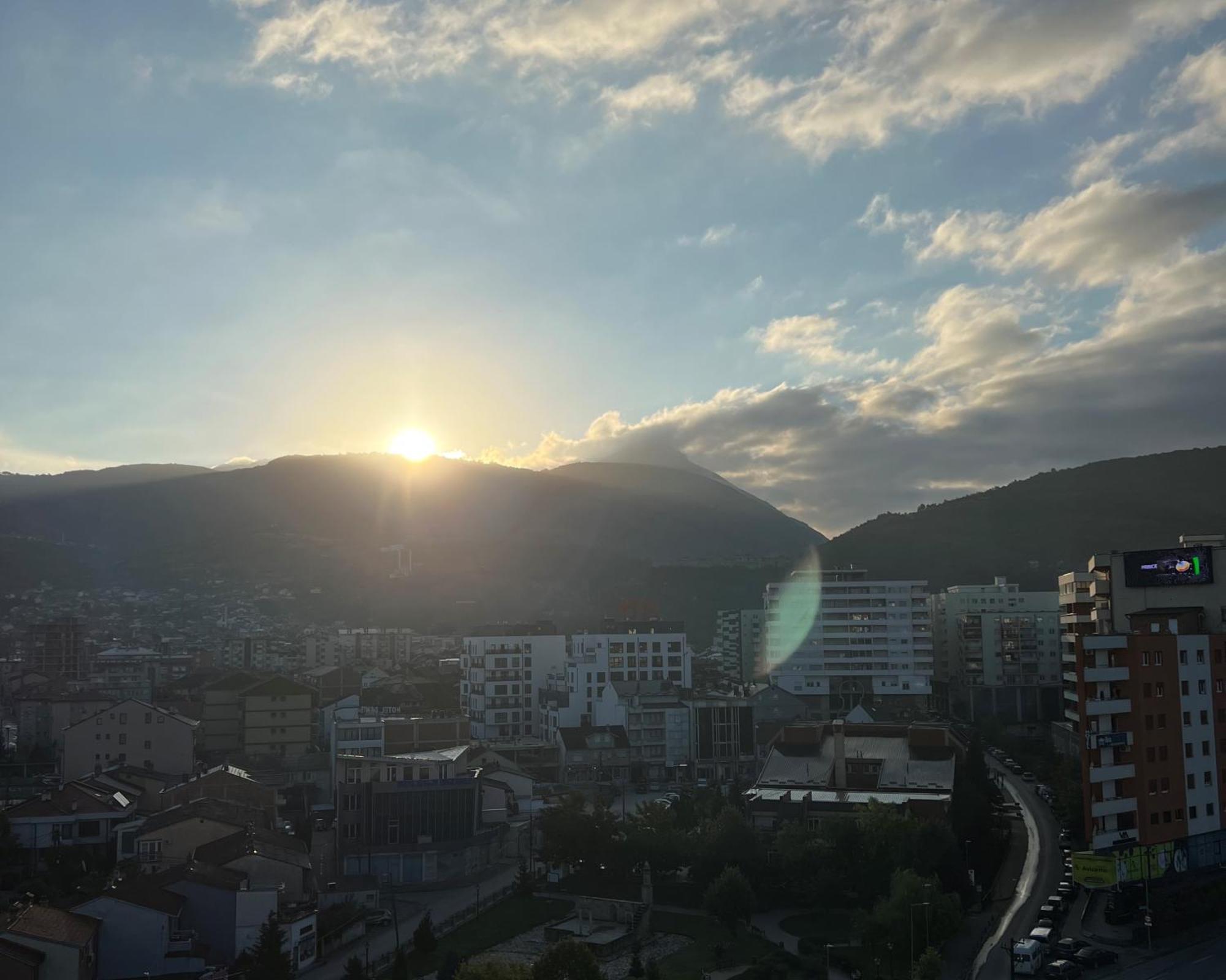 Sky Hotel Prizren Exterior foto